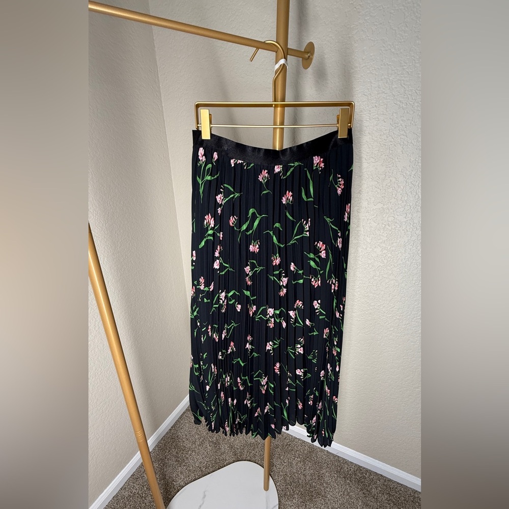 H&M Black Floral Midi Skirt